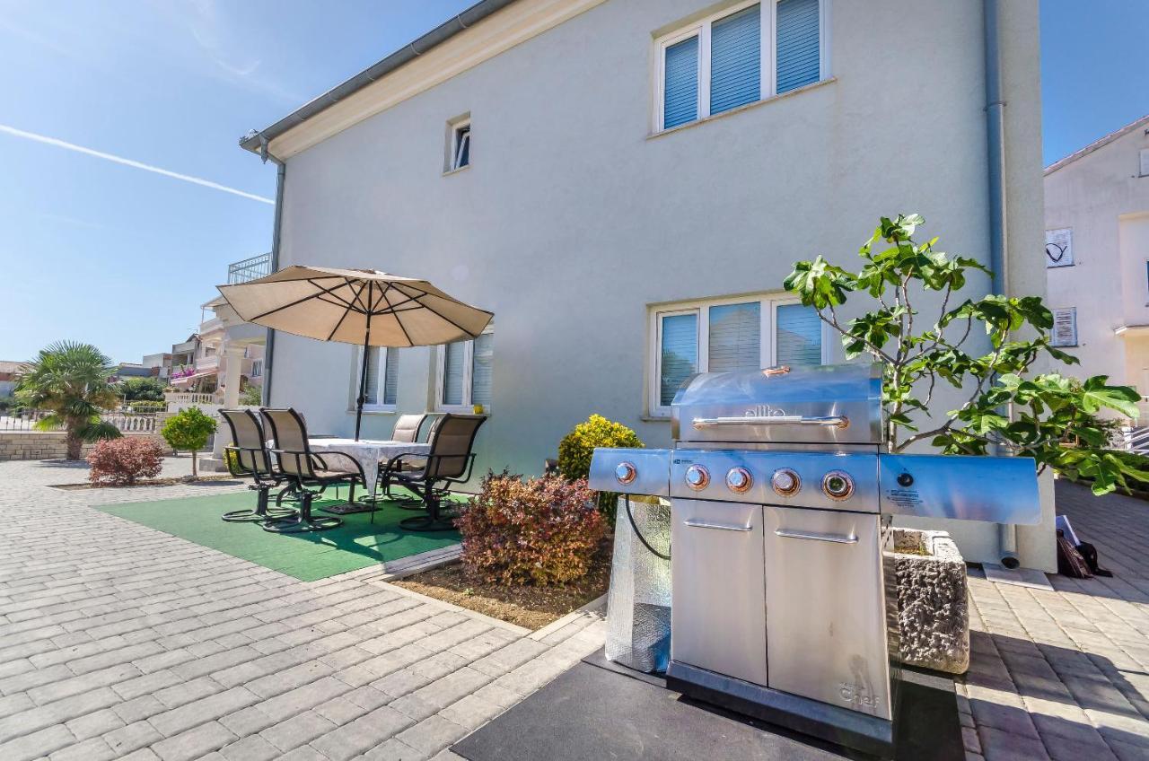 Apartment Canada Dream Vacation Srima Zewnętrze zdjęcie