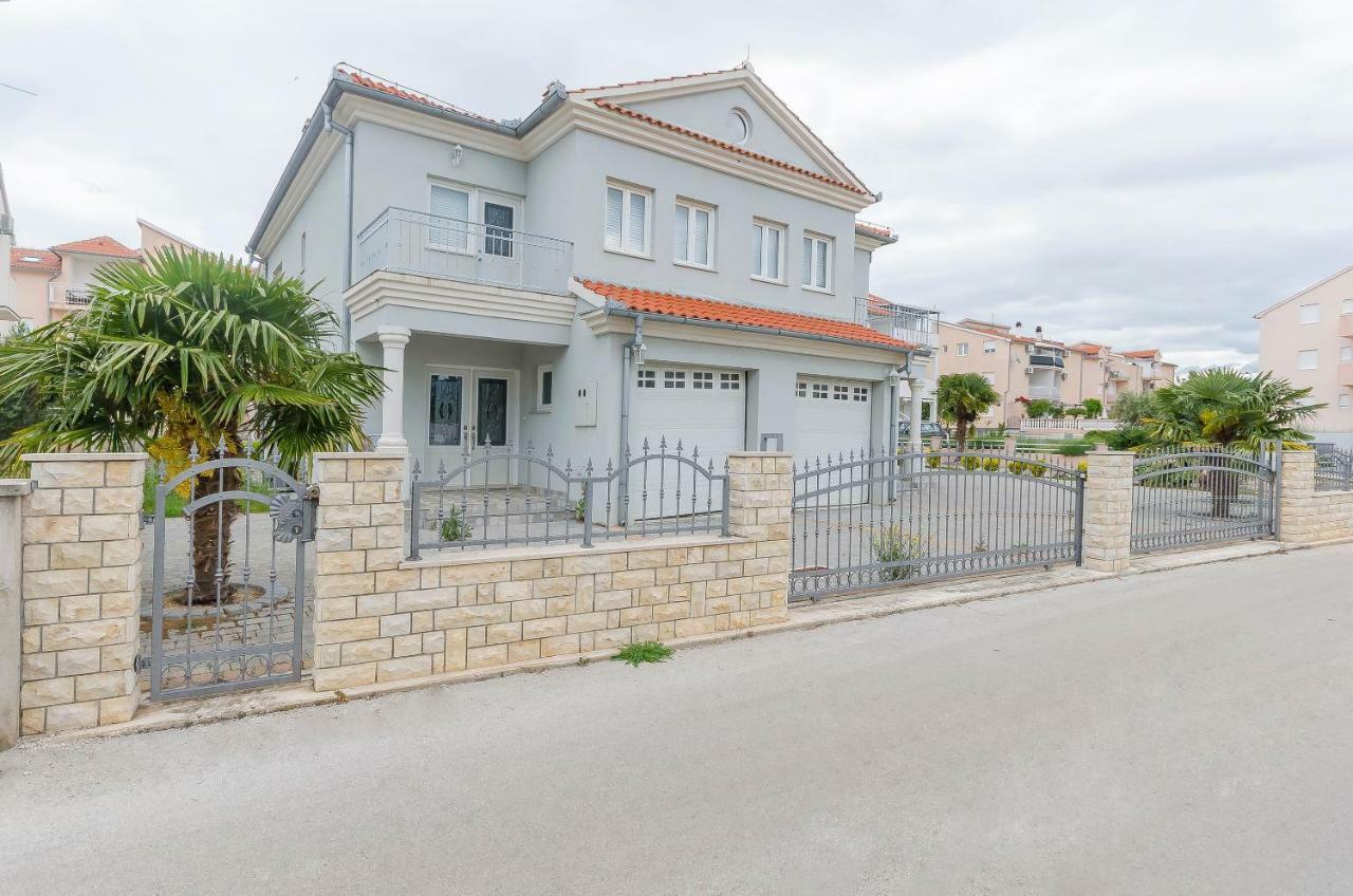 Apartment Canada Dream Vacation Srima Zewnętrze zdjęcie
