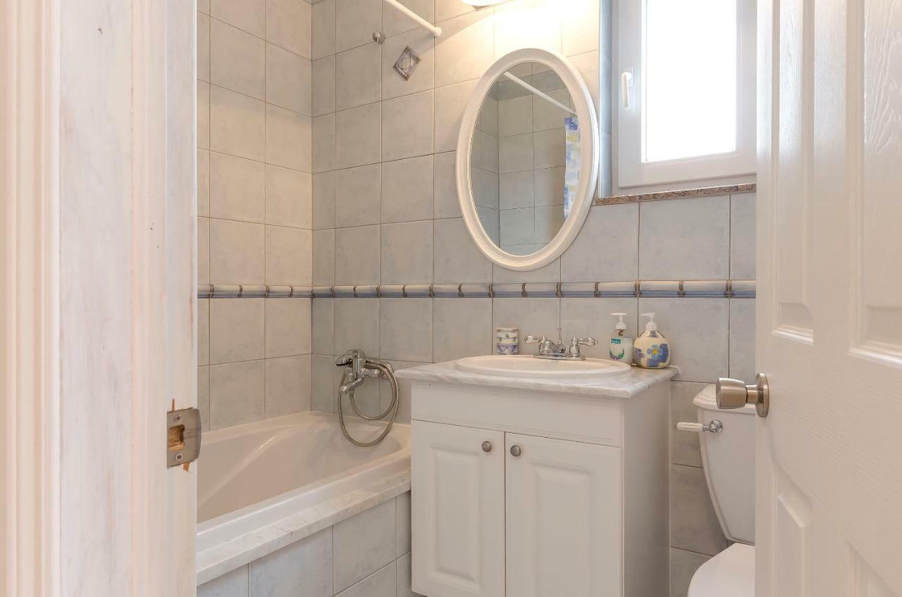 Apartment Canada Dream Vacation Srima Zewnętrze zdjęcie